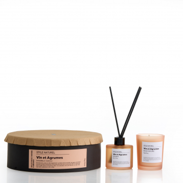 Pack comprenant une bougie parfumée dans un contenant en verre fumé, un diffuseur 50ml dans un flaco