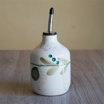 Huilier en céramique                               