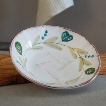 Assiette creuse en céramique                                         