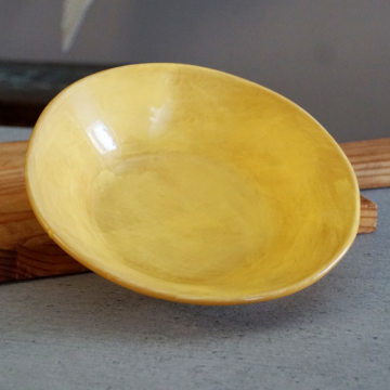 Assiette creuse en céramique                                      