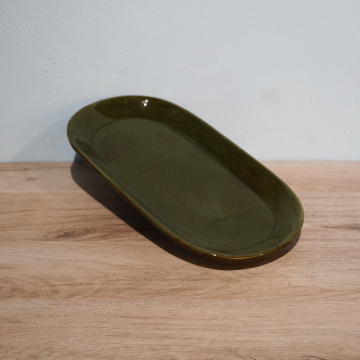 Petite assiette ovale en céramiqu                                    