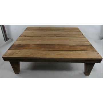 Table en bois, dimensions 69.5 x 59.5 x 22cm