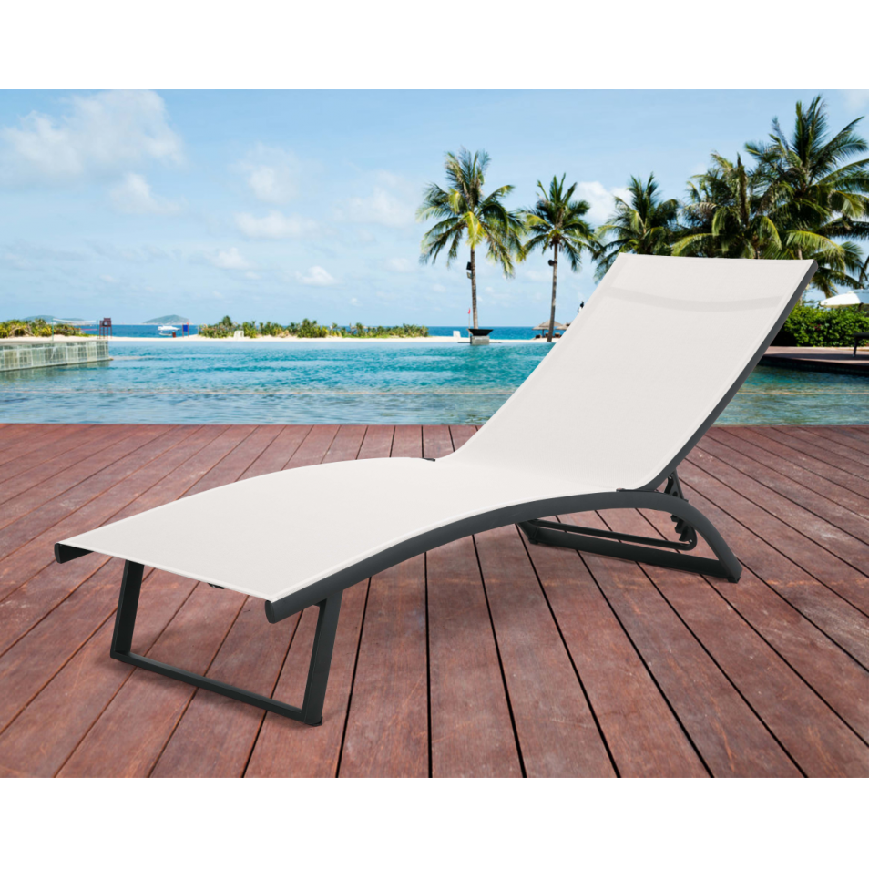 Chaise longue en aluminium, crème